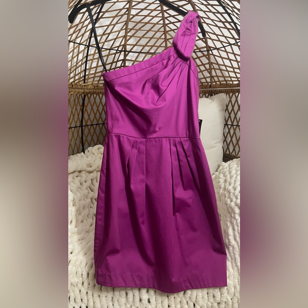 Bisou Bisou by Michele Bohbot
NWT
Never worn
Sz 4